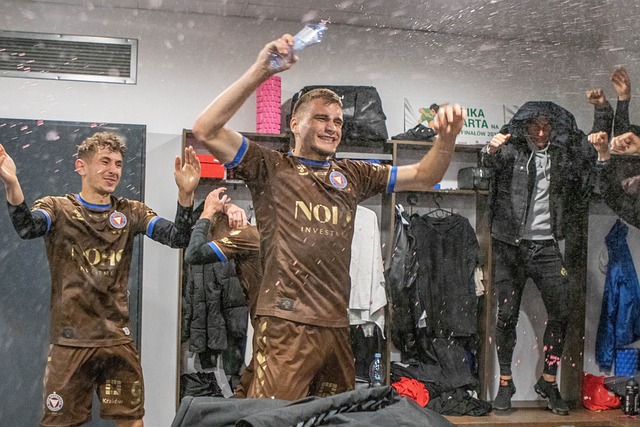 而健身恰恰 而健身恰恰